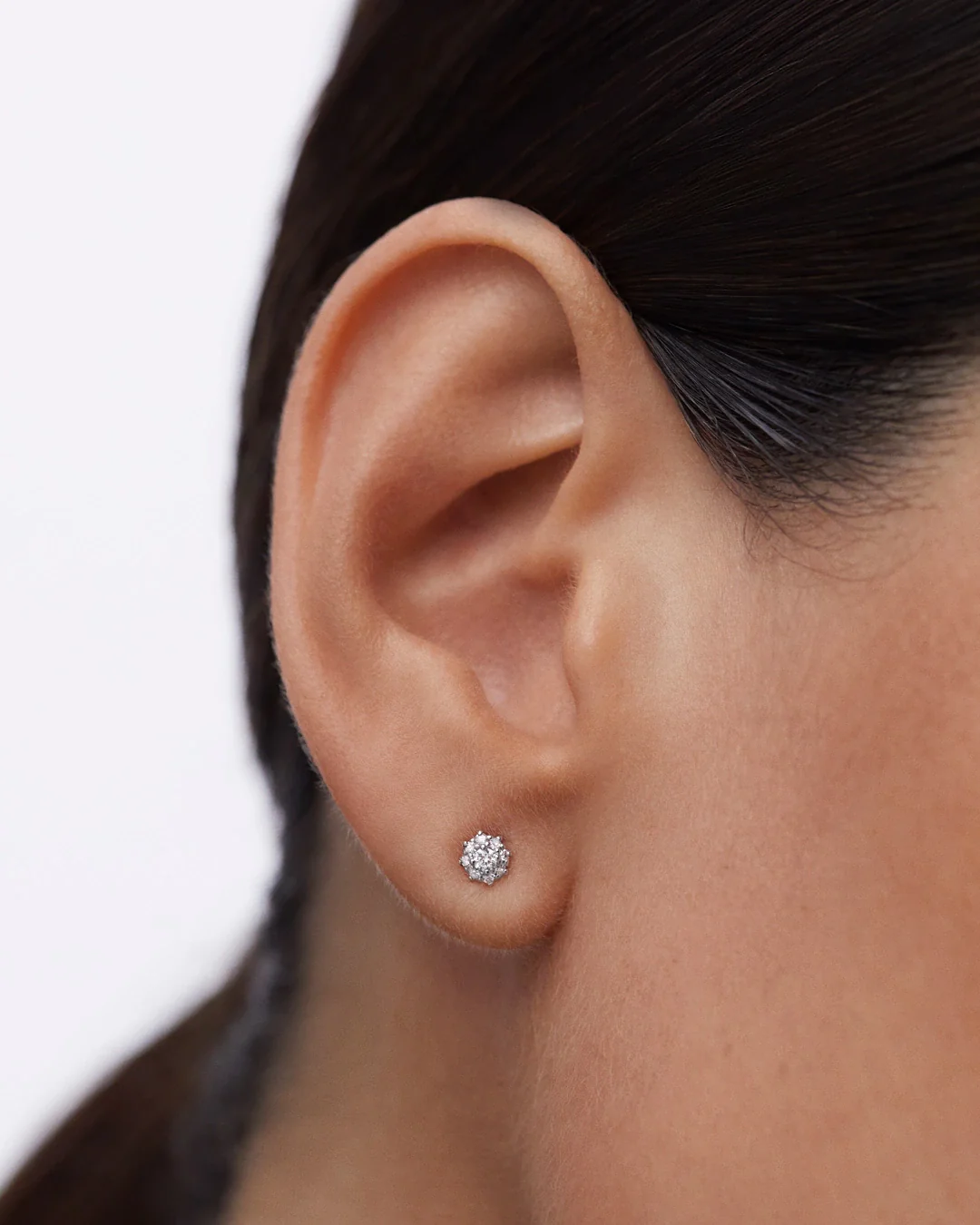 Pendientes Fleur de Diamantes en Oro Blanco de 18 Kt - Image 2