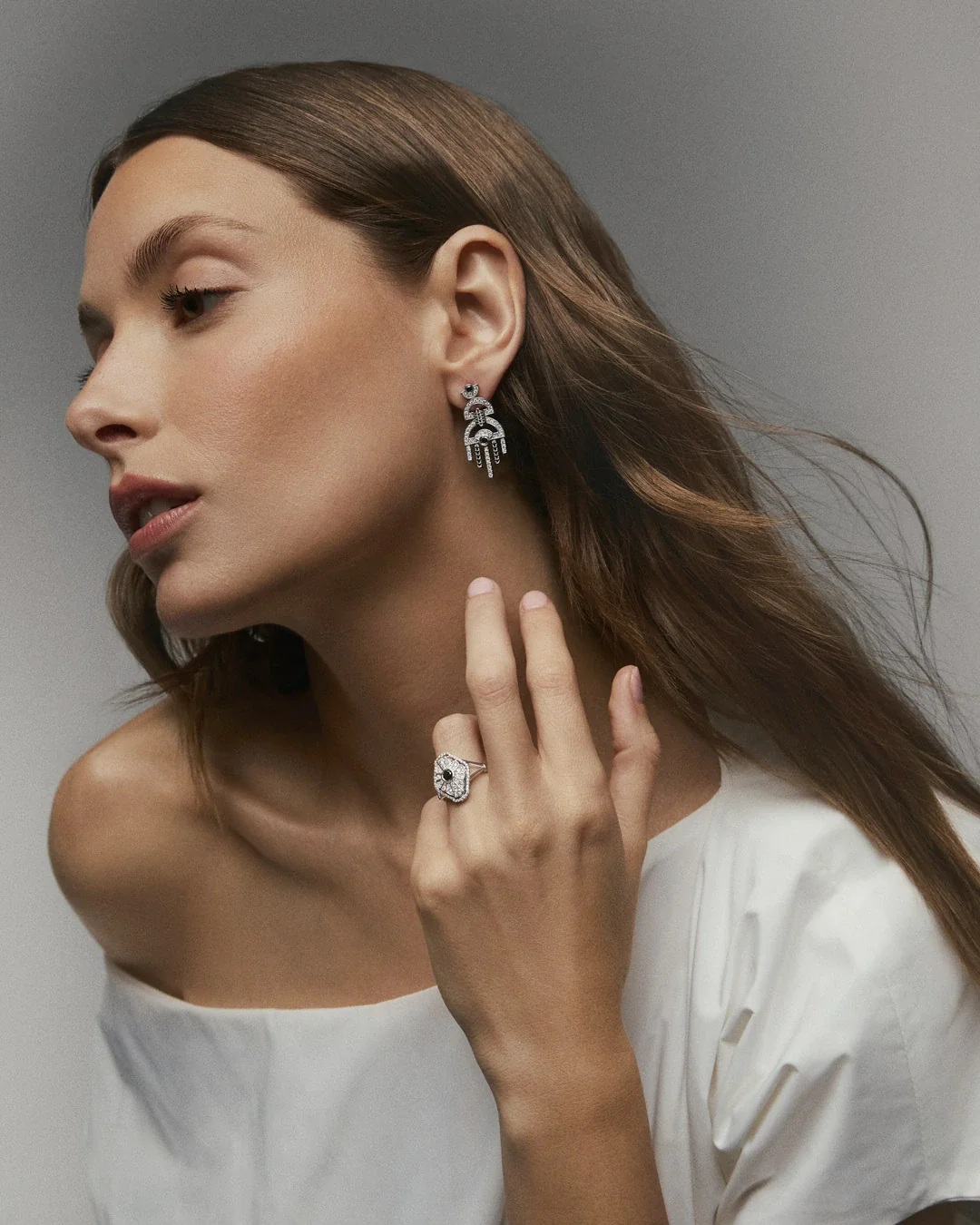 Pendientes Josephine de Diamantes en Oro Blanco de 18 kt - Image 3
