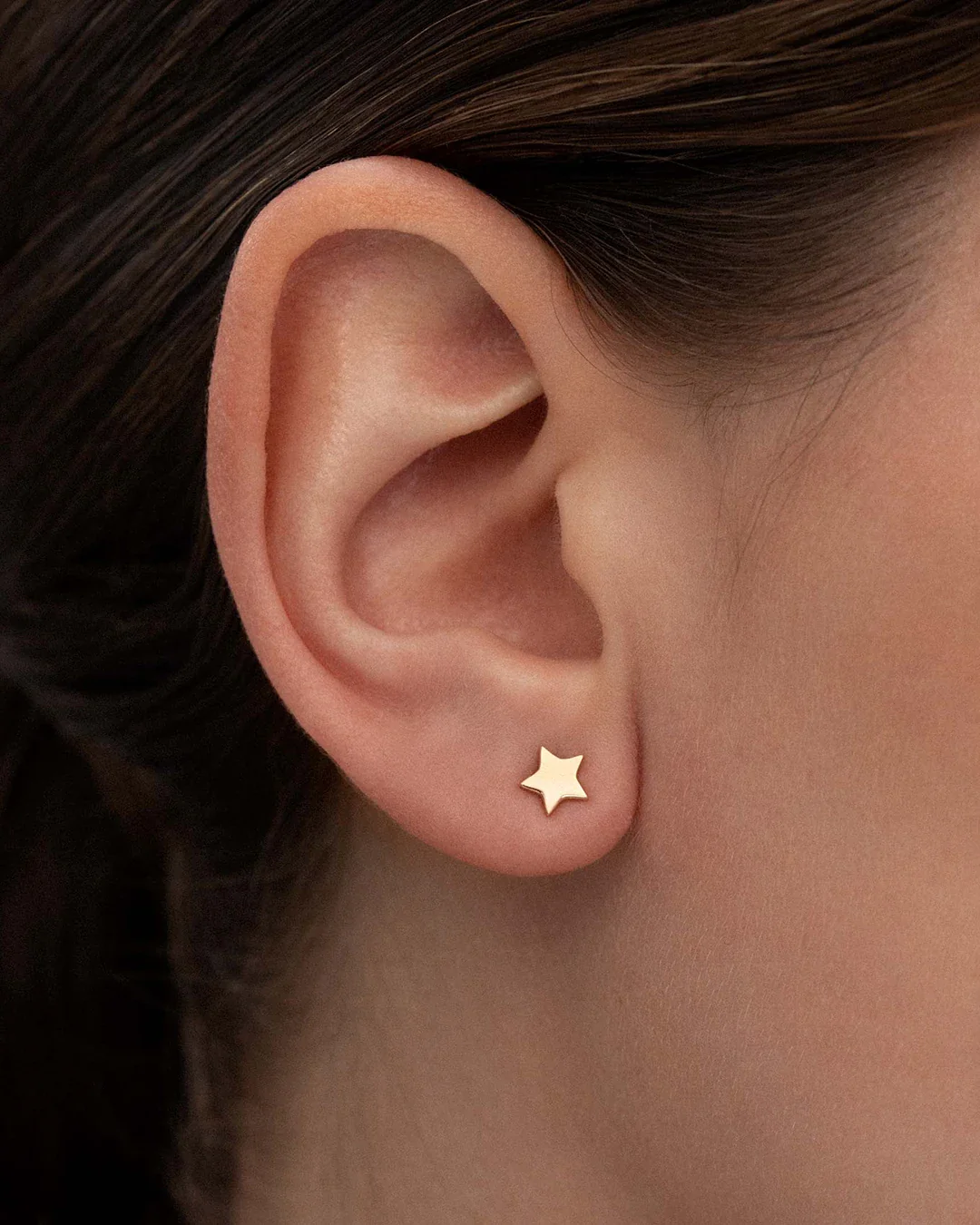Pendientes Joy Estrella en Oro Amarillo de 18 Kt - Image 2