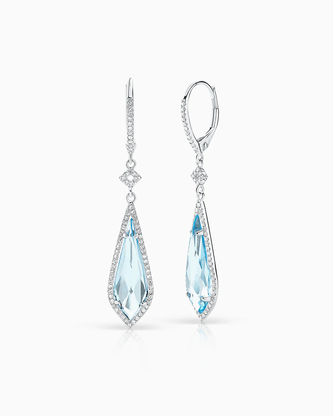 Pendientes Lágrima Topacio Azul Sky y Diamantes Oro Blanco 18 Kt