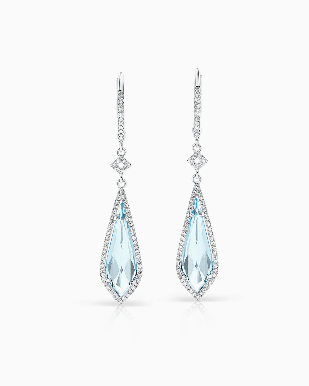 Pendientes Lágrima Topacio Azul Sky y Diamantes Oro Blanco 18 Kt - Image 4