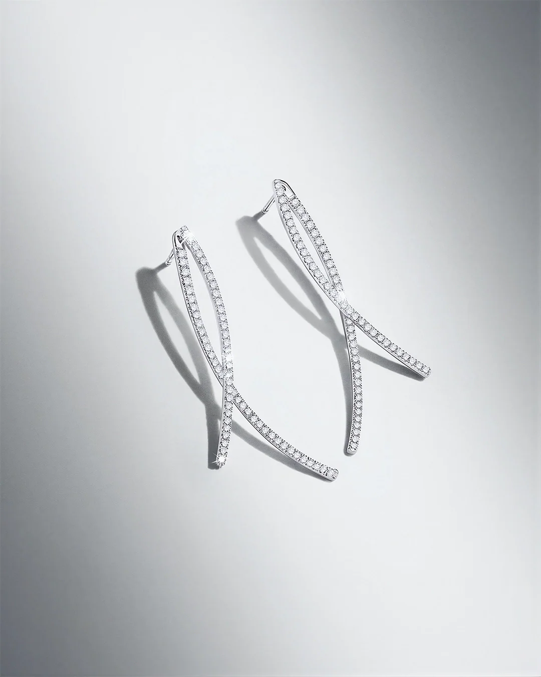 Pendientes Lina de Diamantes en Oro Blanco de 18 Kt - Image 5