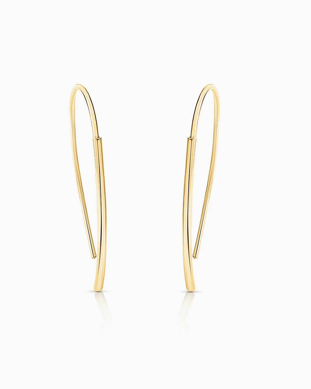 Pendientes Line SIA en Oro Amarillo de 18 Kt