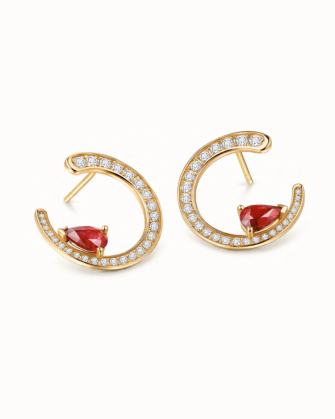 Pendientes Liora Élan de Rubíes y Diamantes en Oro Amarillo de 18 kt - Image 4