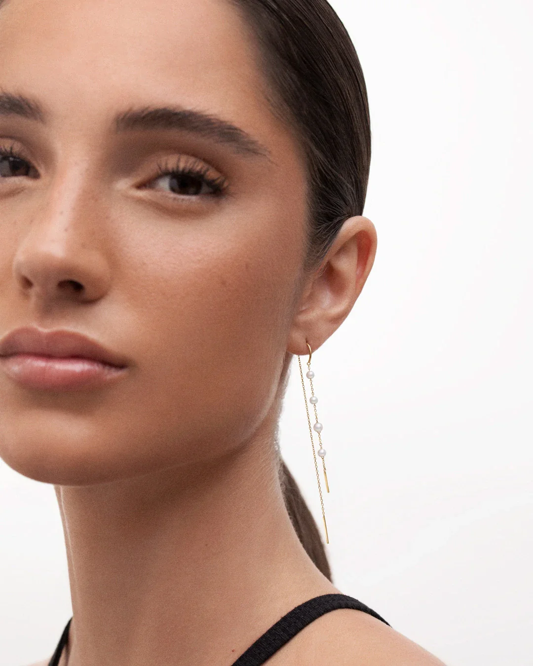 Pendientes Mabi Blet Pendulum de Perlas en Oro Amarillo de 18 Kt - Image 2