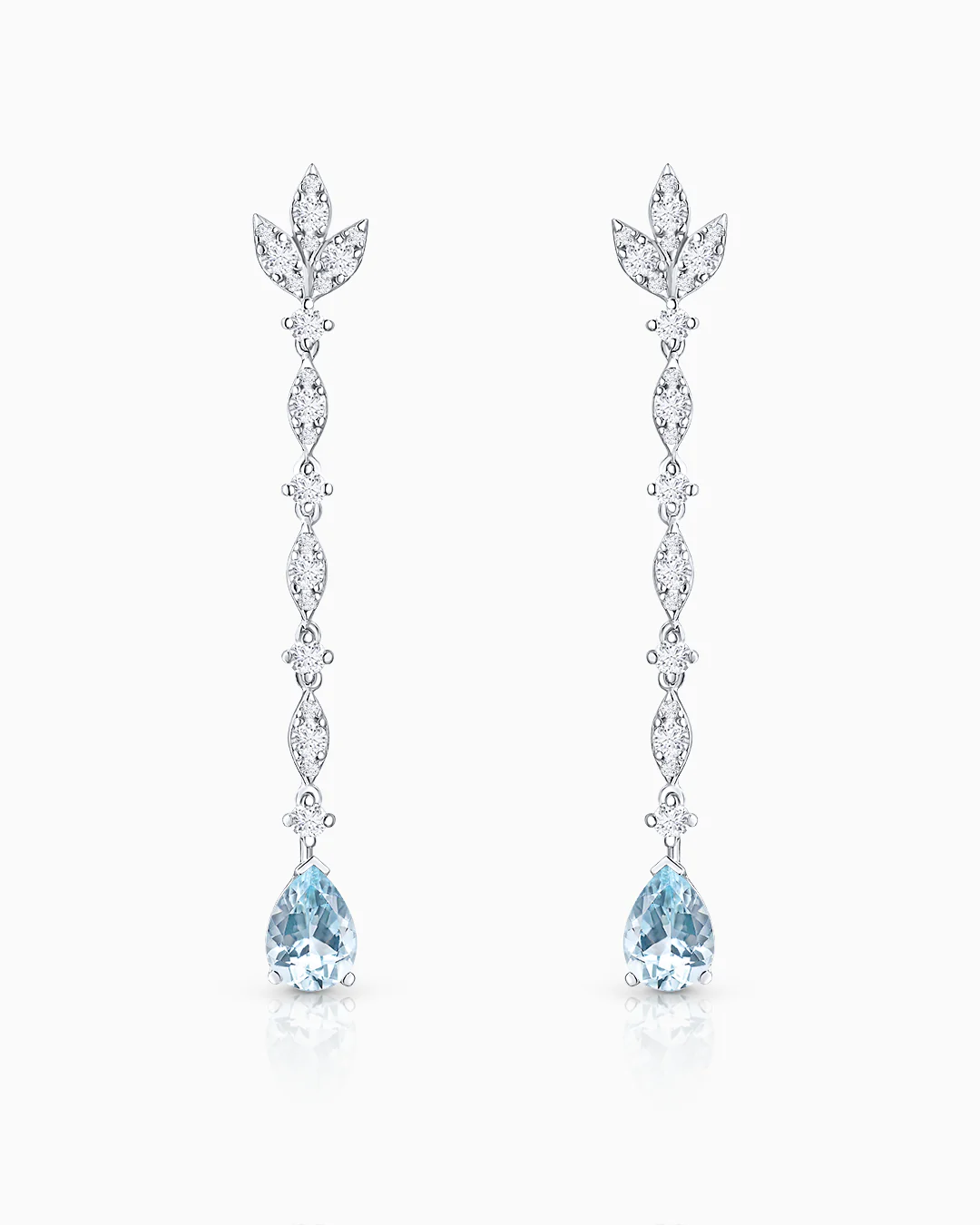 Pendientes Marella de Aguamarinas y Diamantes 0,89 Cts. en Oro Blanco de 18 Kt - Image 4