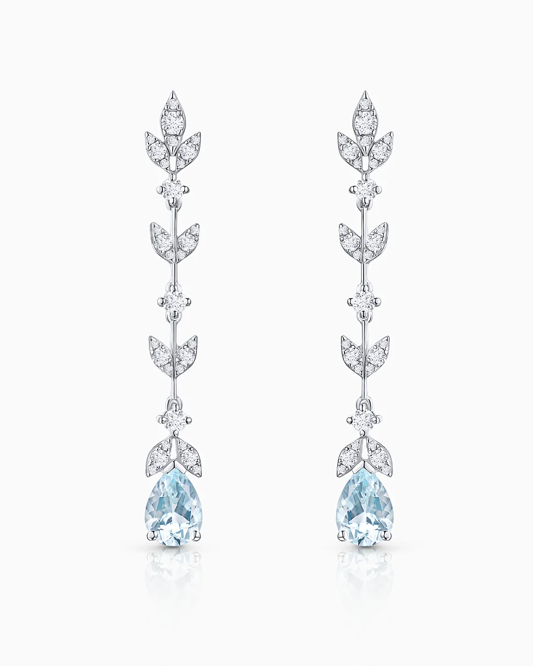 Pendientes Marella de Aguamarinas y Diamantes en Oro Blanco de 18 Kt - Image 4