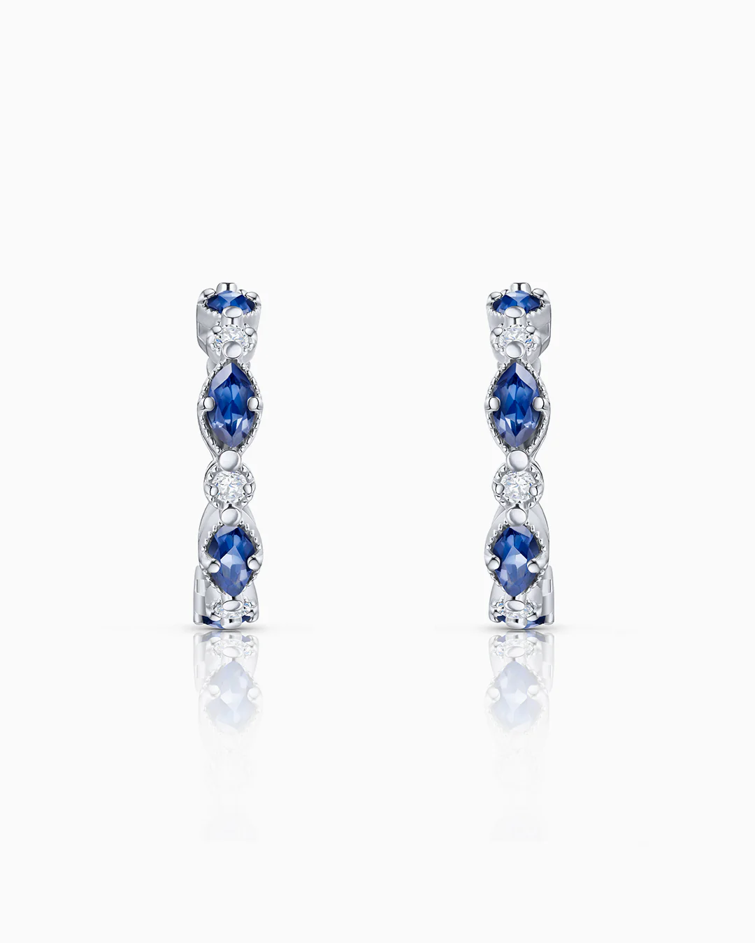 Pendientes Ondine de Zafiros y Diamantes en Oro Blanco de 18 Kt - Image 4