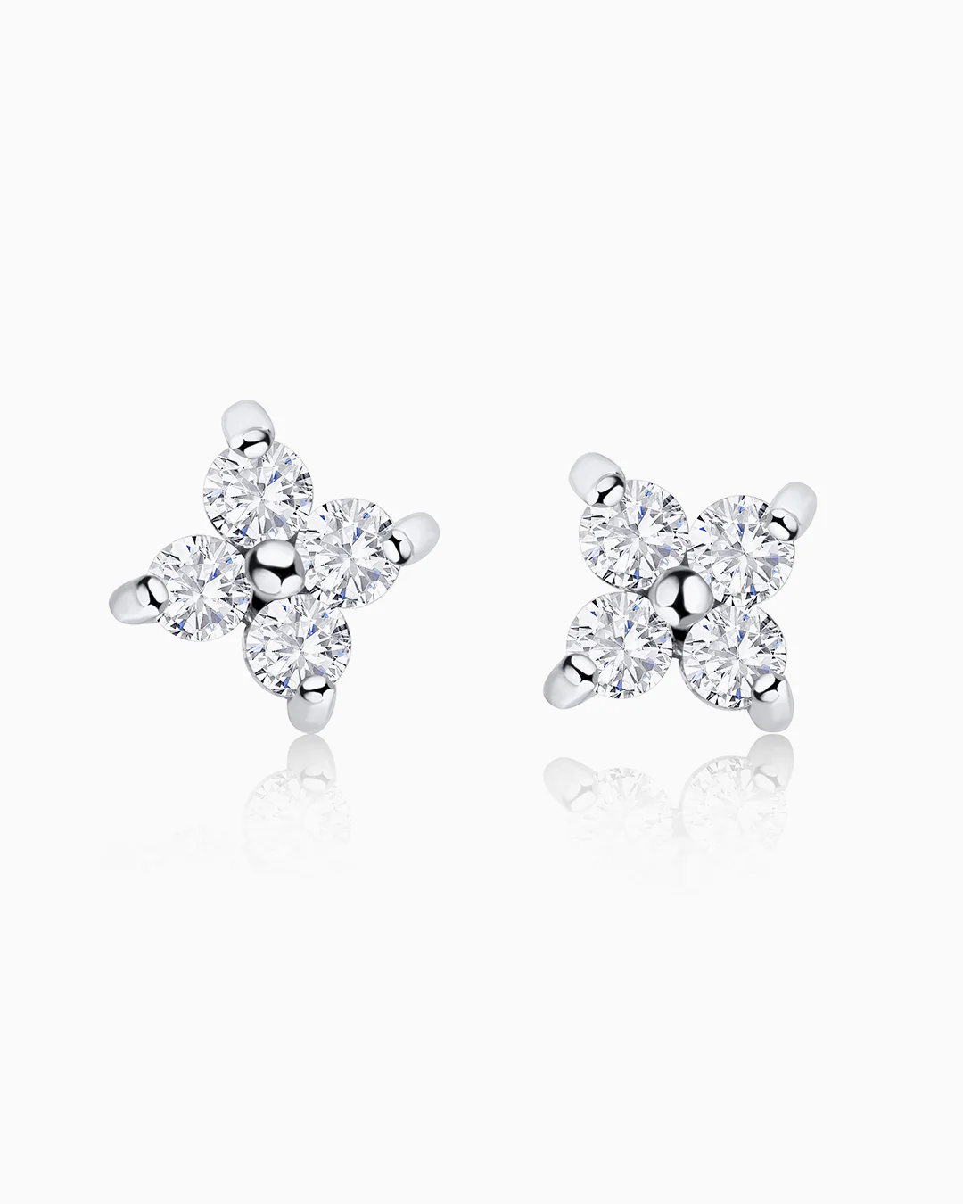 Pendientes Petite Diamonds Cross Large en Oro Blanco de 18 Kt - Image 4