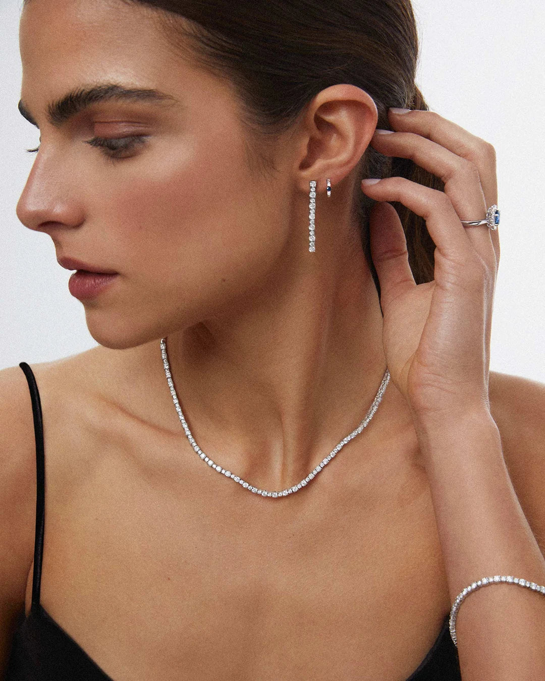 Pendientes Regina de Diamantes en Oro Blanco de 18 Kt - Image 2