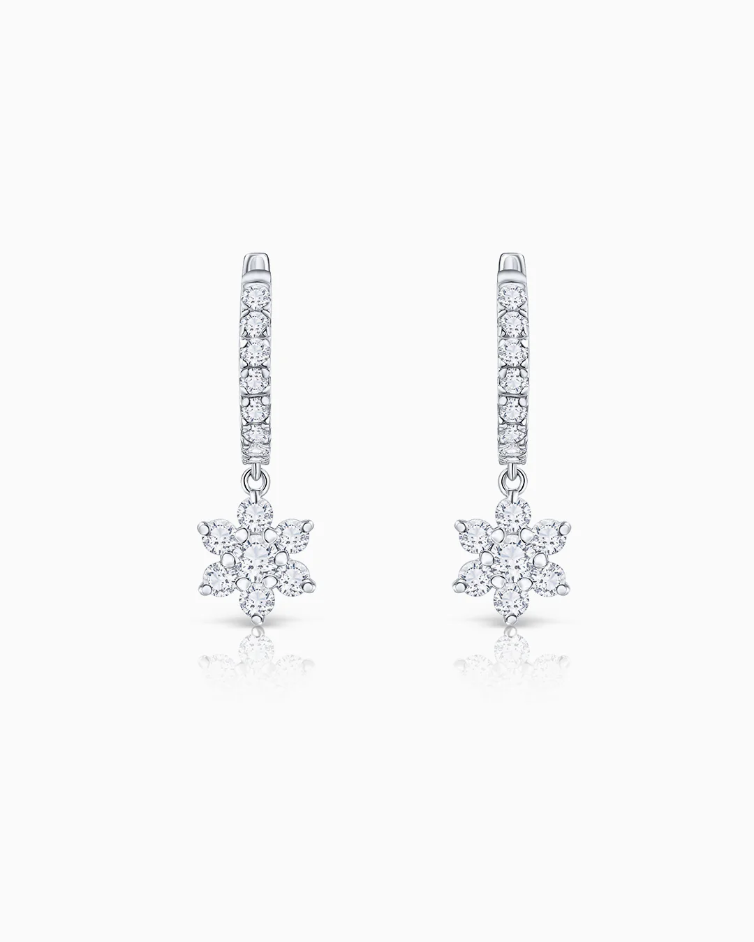 Pendientes Rosette Aro de Diamantes en Oro Blanco de 18 Kt - Image 4