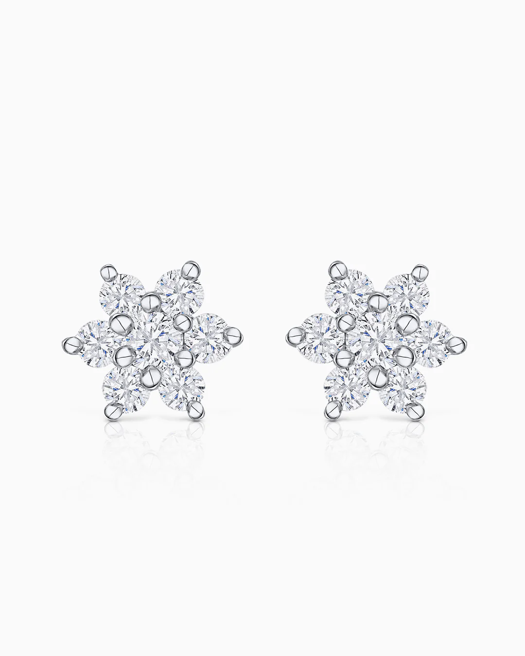 Pendientes Rosette de Diamantes en Oro Blanco de 18 Kt - Image 4