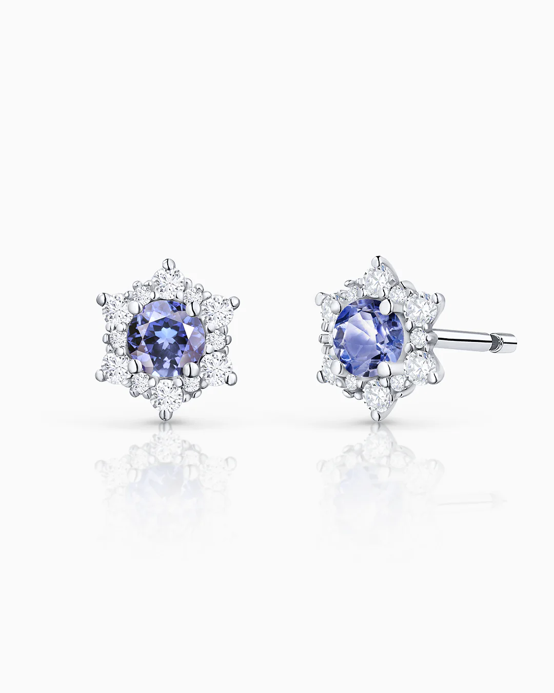 Pendientes Spirit of the Rose de Tanzanitas y Diamantes en Oro Blanco de 18 Kt