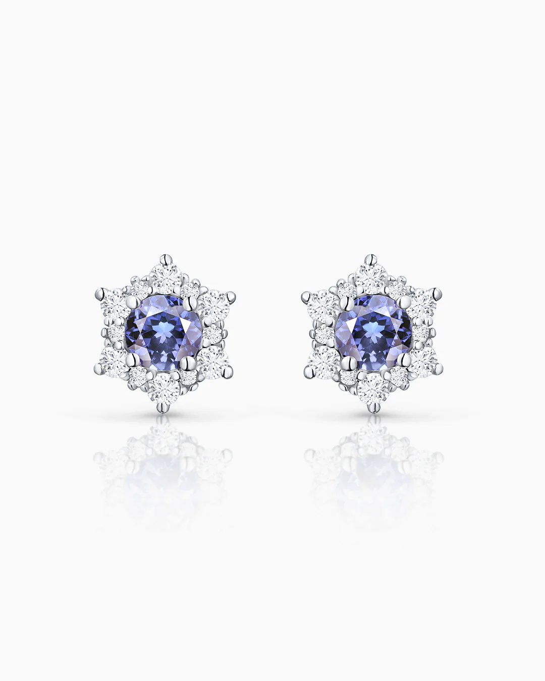Pendientes Spirit of the Rose de Tanzanitas y Diamantes en Oro Blanco de 18 Kt - Image 4