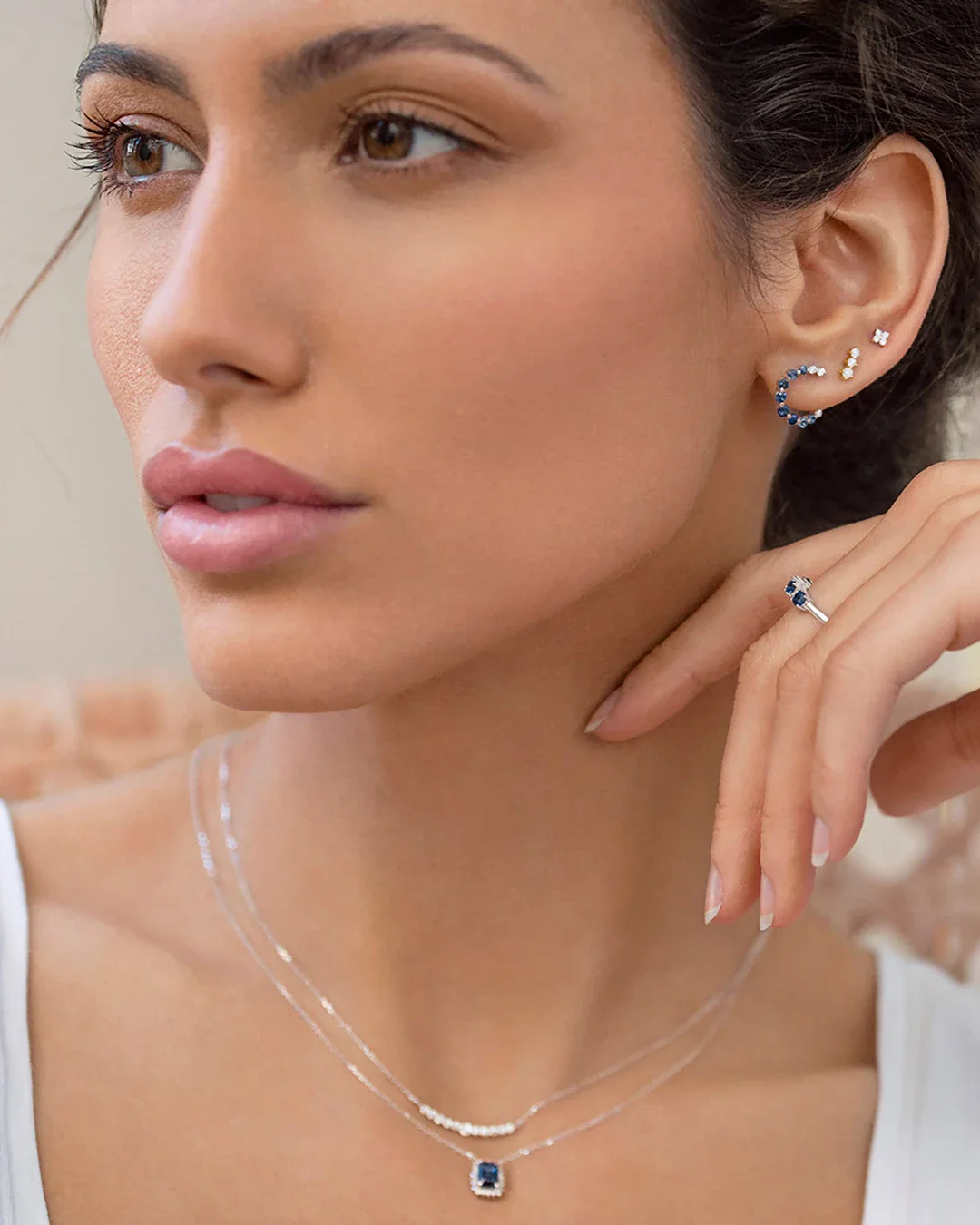 Pendientes Trinity Diamonds en Oro Amarillo de 18 Kt - Image 3