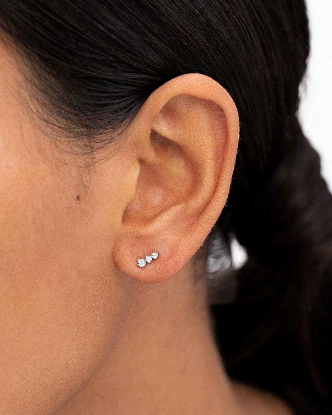 Pendientes Trinity Diamonds en Oro Blanco de 18 Kt - Image 2