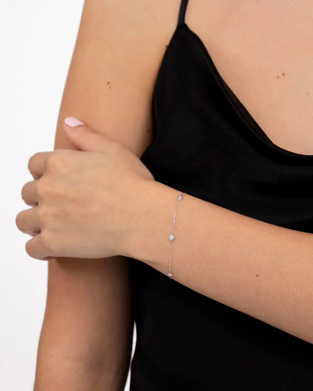 Pulsera Chatones Collection de Diamantes en Oro Blanco de 18 Kt - Image 3