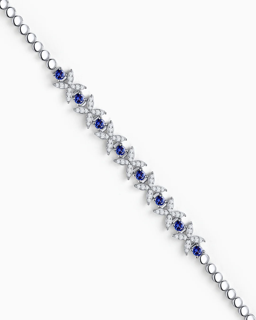 Pulsera Jasmine de Zafiros y Diamantes en Oro Blanco de 18 Kt - Image 4