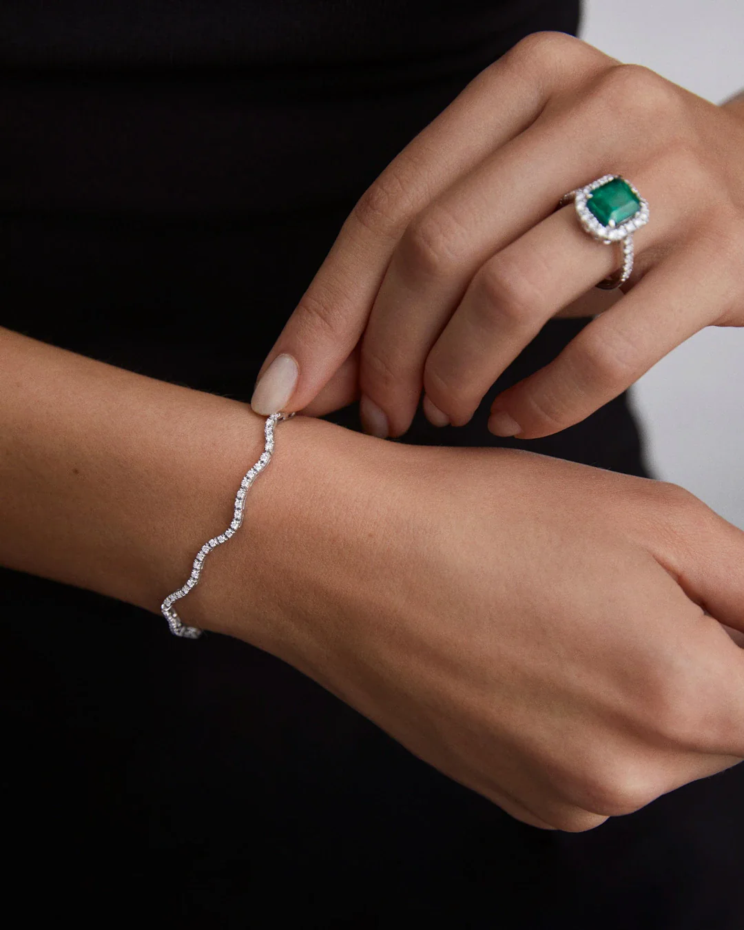 Pulsera Sirène de Diamantes en Oro Blanco de 18 Kt - Image 2