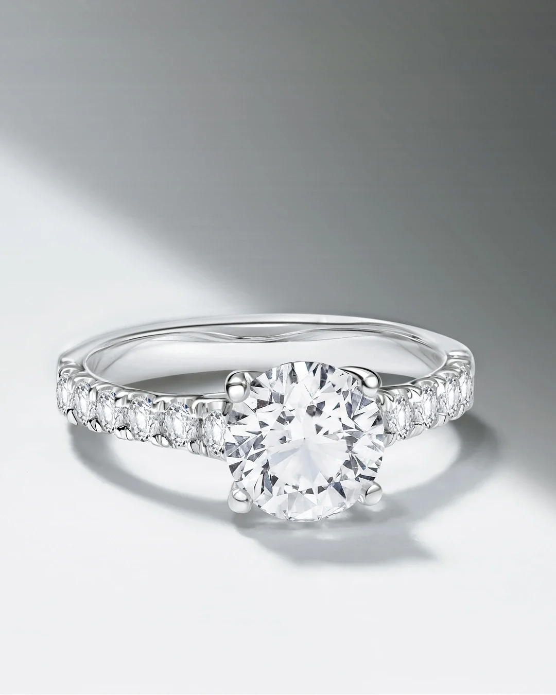 Solitario Ella de Diamantes 1,45 Cts. en Oro Blanco de 18 Kt - Image 4