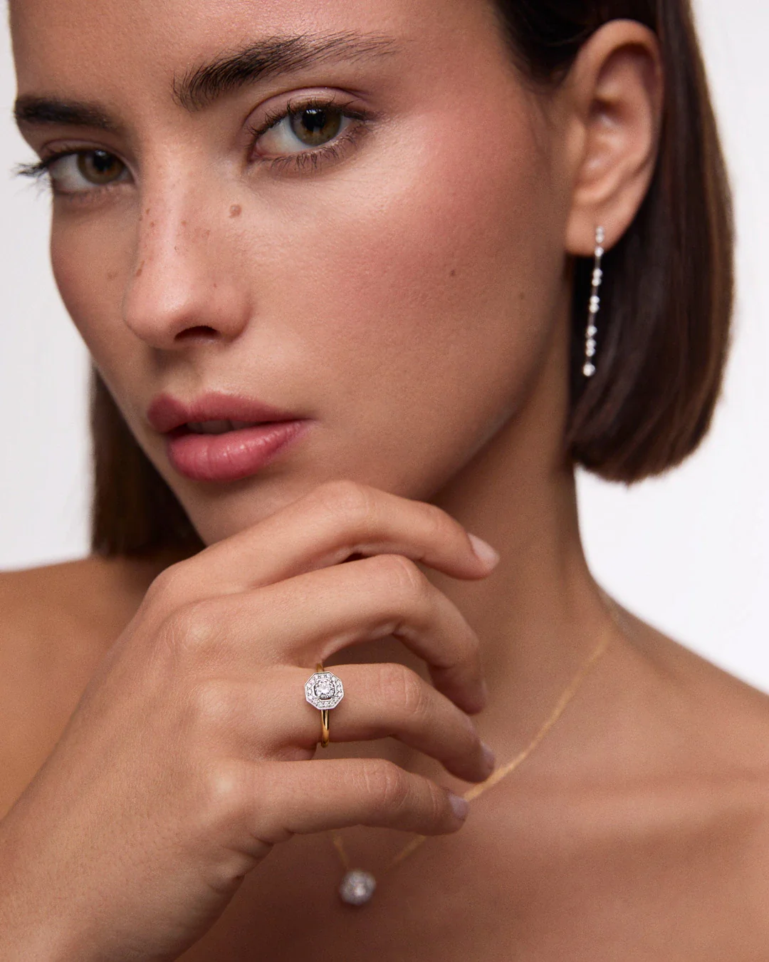 Sortija Art Deco Belle de Diamantes 0,43 Cts. en Oro Blanco y Amarillo de 18 Kt - Image 3