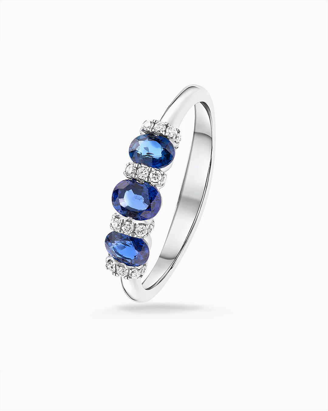 Sortija Blair de Zafiros y Diamantes en Oro Blanco de 18 Kt - Image 4