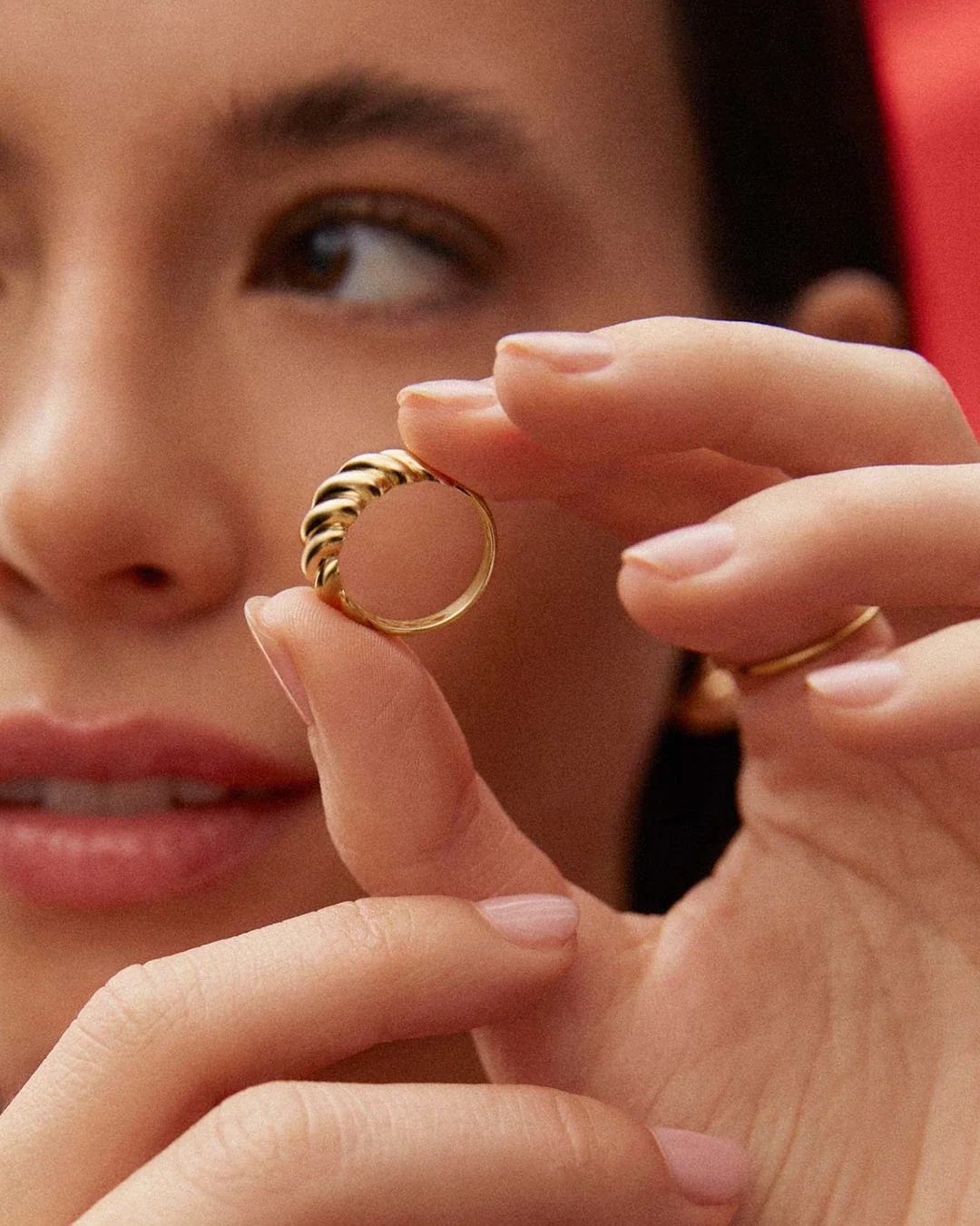 Sortija Duomo Twist L en Oro Amarillo de 18 Kt - Image 3
