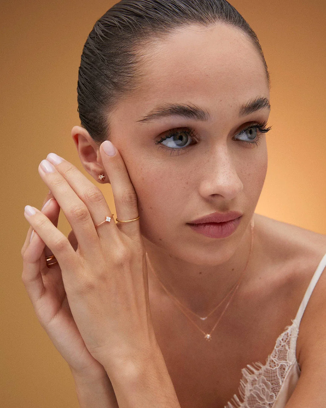 Sortija Finesse en Oro Amarillo de 18 Kt - Image 3
