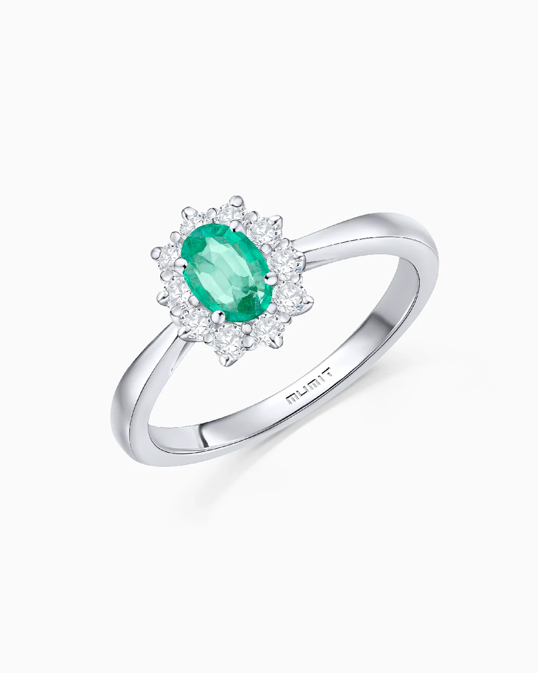 Sortija Irem de Esmeralda y Diamantes 0,30 Cts. en Oro Blanco de 18 Kt - Image 3