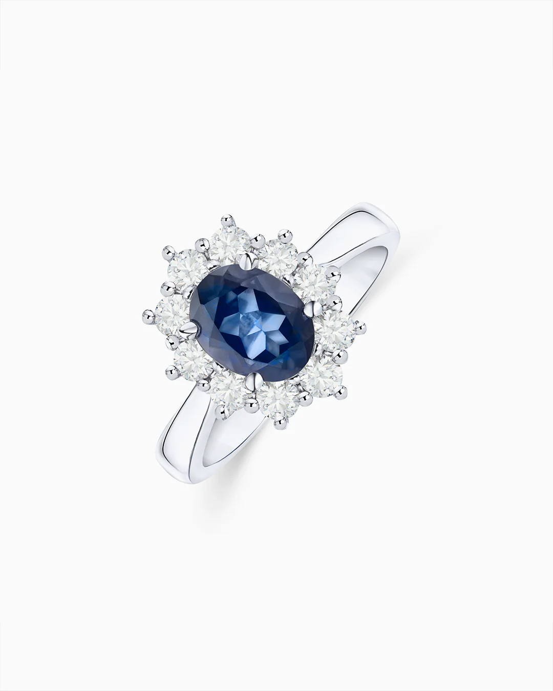 Sortija Irem de Zafiro y Diamantes 0,70 Cts. en Oro Blanco de 18 Kt - Image 3