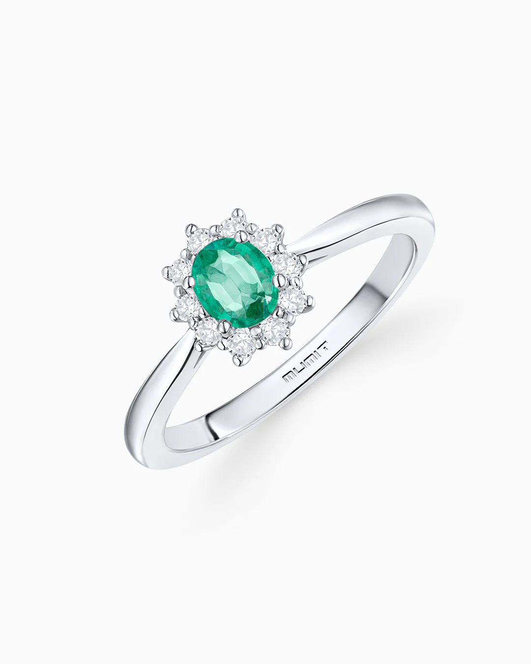 Sortija Irem de Esmeralda y Diamantes 0,16 Cts. en Oro Blanco de 18 Kt - Image 3