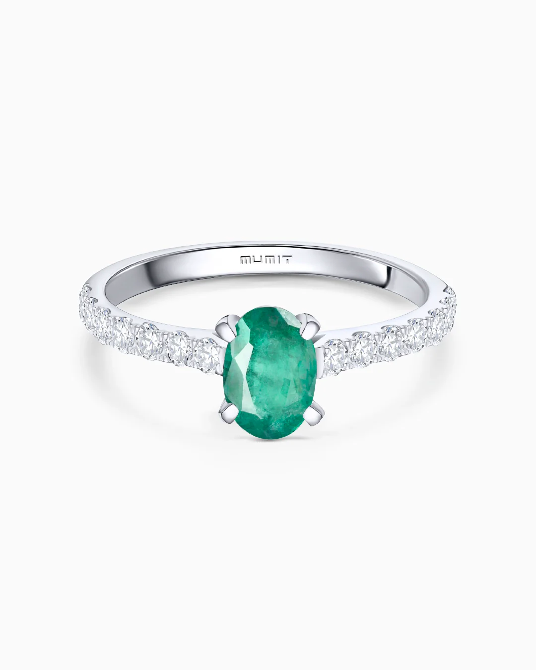 Sortija Ivy de Esmeralda y Diamantes 0,45 Cts. en Oro Blanco de 18 Kt