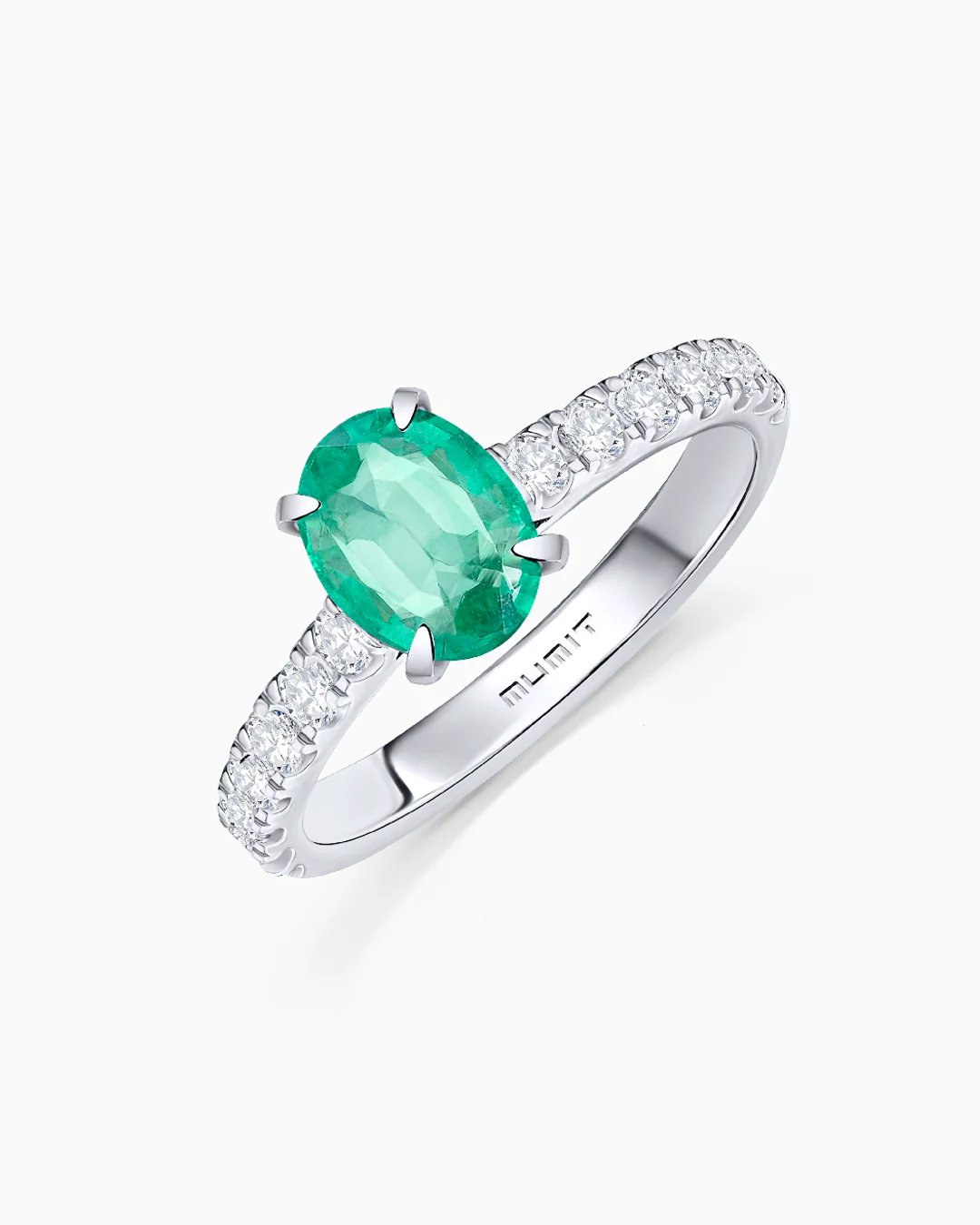 Sortija Ivy de Esmeralda y Diamantes 0,50 Cts. en Oro Blanco de 18 Kt - Image 4