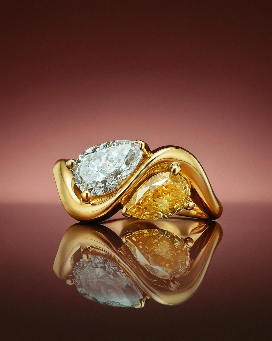 Sortija Liora de Diamantes en Oro Amarillo de 18 kt - Image 4