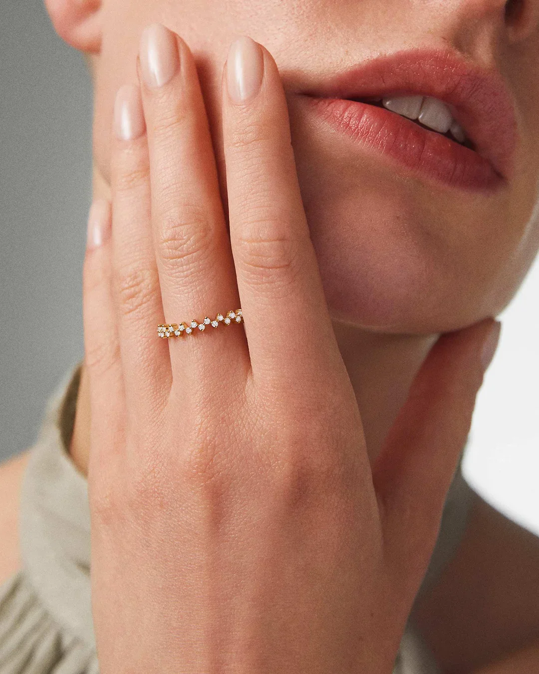 Sortija Liv de Diamantes en Oro Amarillo de 18 Kt - Image 2