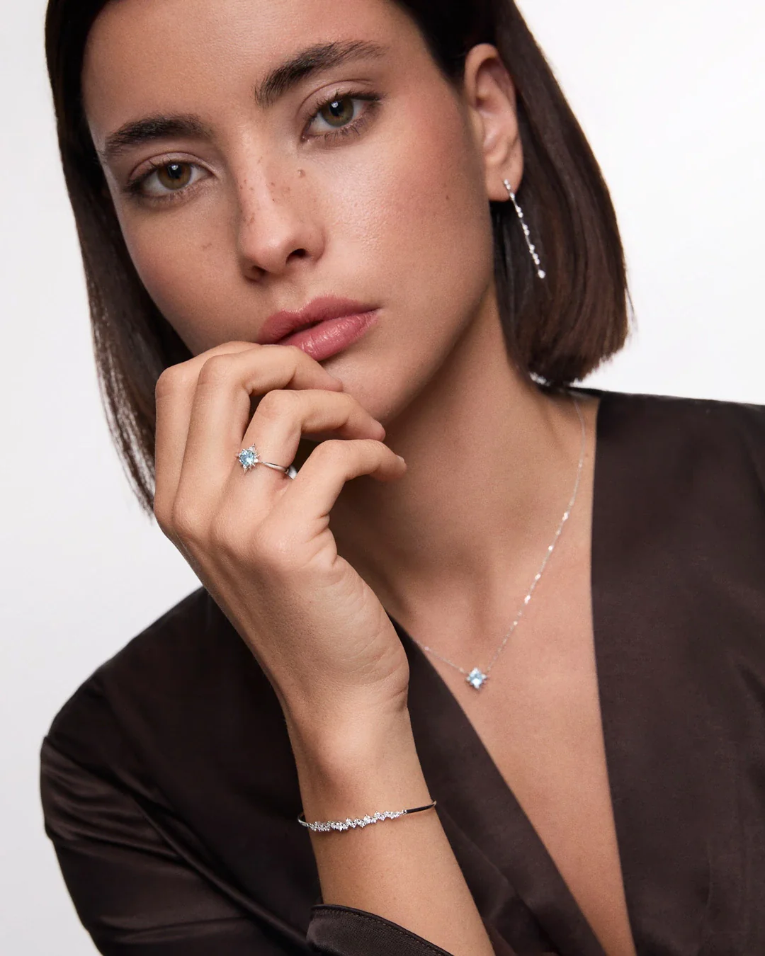 Sortija Oursin de Aguamarina y Diamantes en Oro Blanco de 18 Kt - Image 3