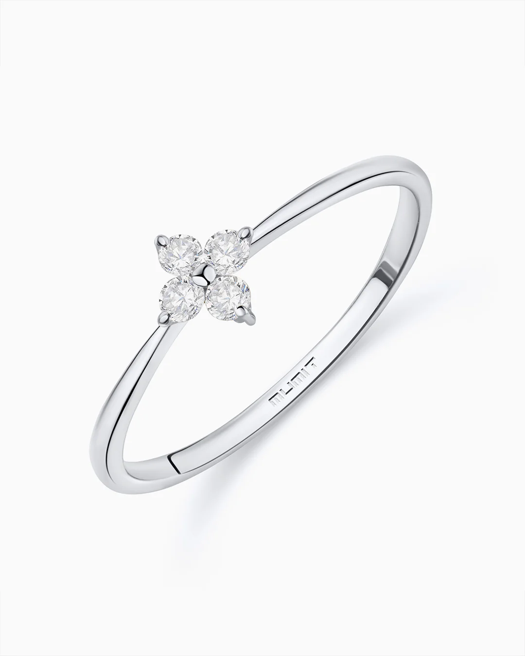 Sortija Petite Diamonds Cross en Oro Blanco de 18 Kt