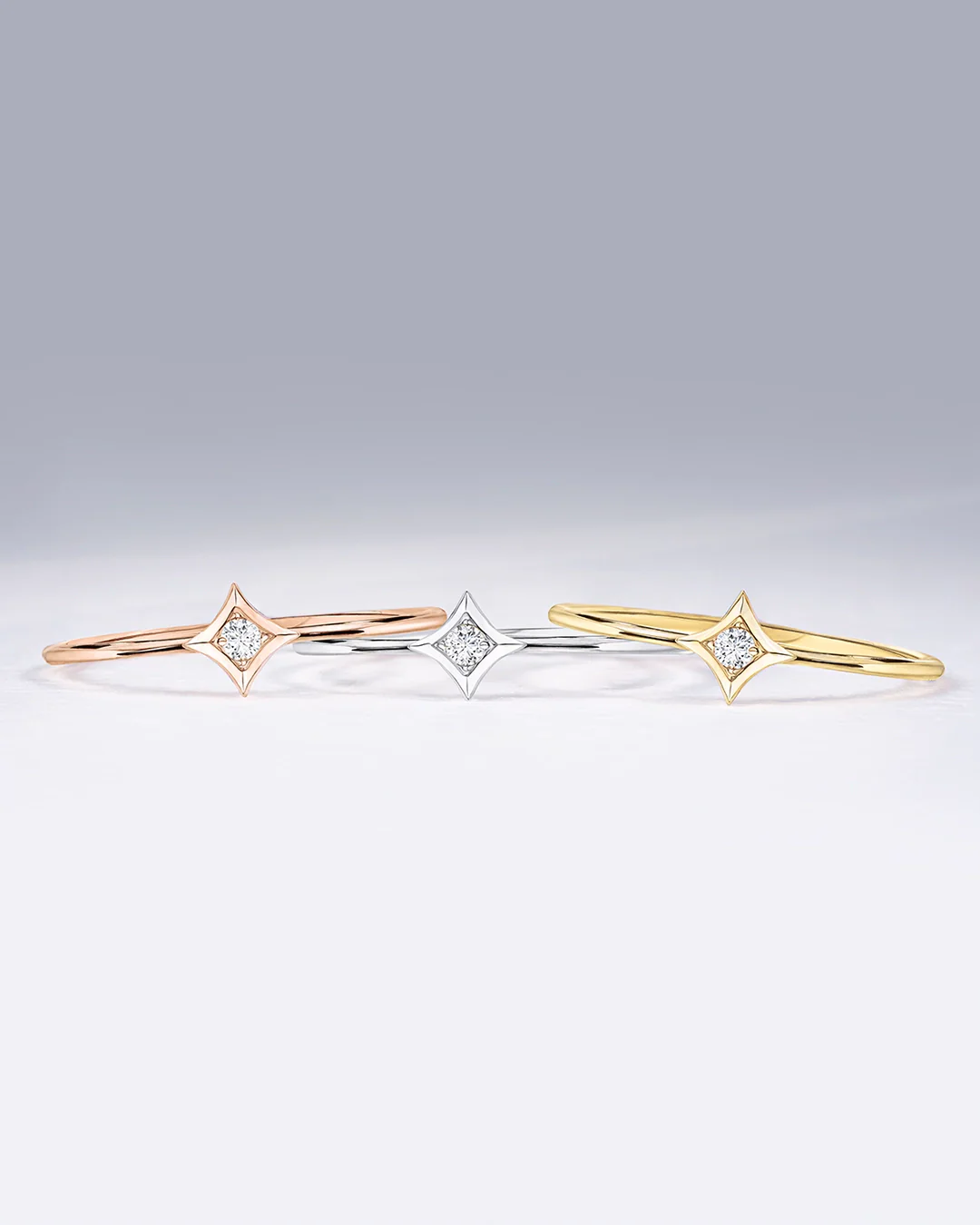 Sortija Rosa de los Vientos Hadar en Oro Amarillo de 18 Kt - Image 5