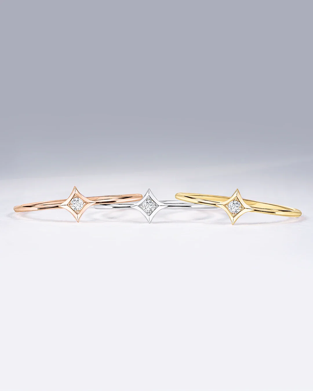 Sortija Rosa de los Vientos Hadar en Oro Blanco de 18 Kt - Image 5