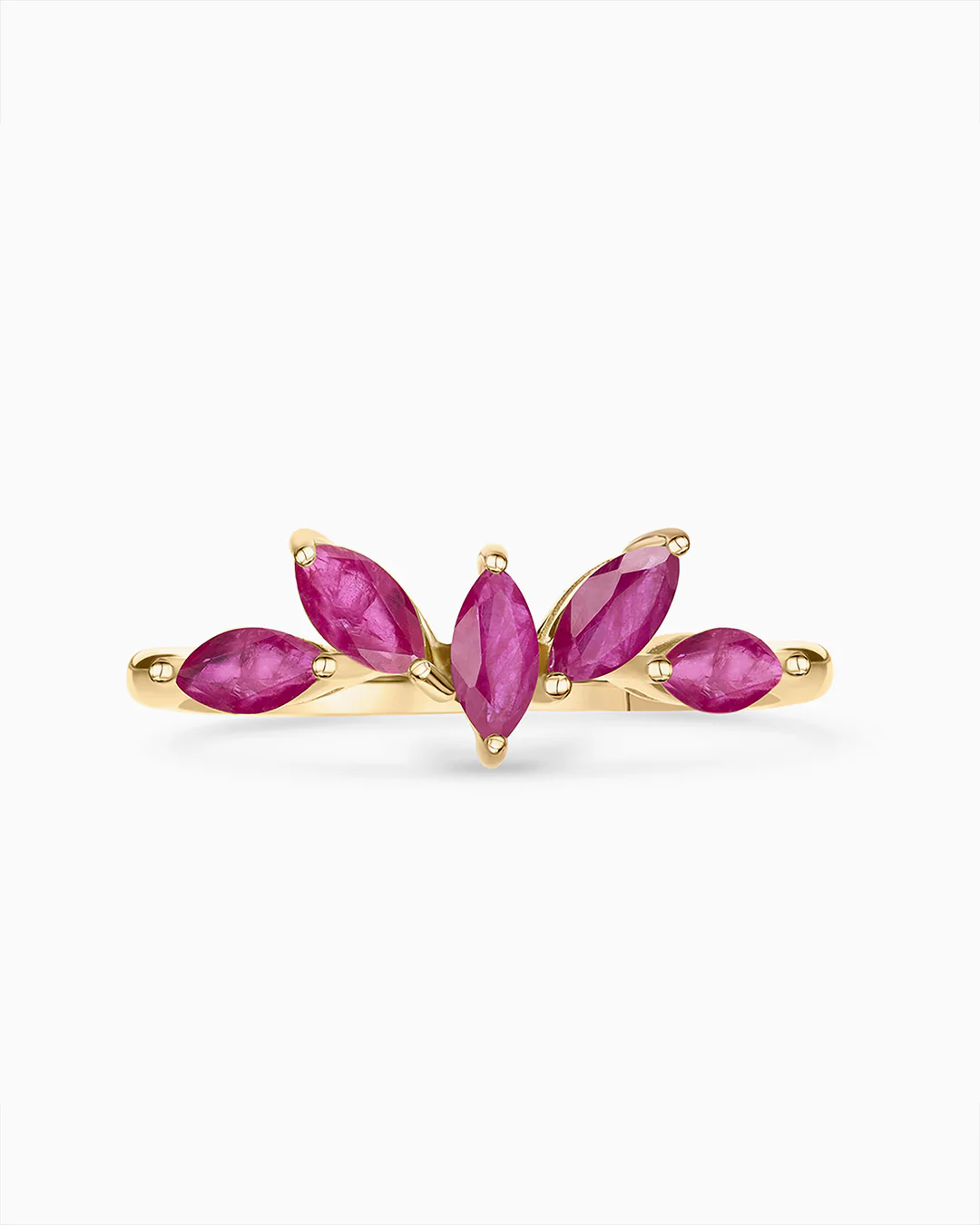 Sortija Tri-Marquise Rubí en Oro Amarillo de 18 Kt - Image 4